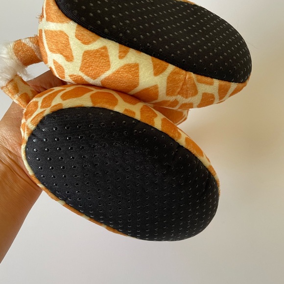 Kids giraffe slippers - Picture 7 of 8